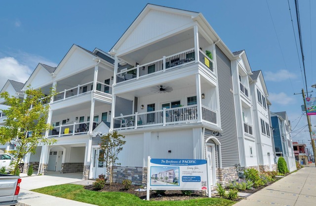 Brand New Construction, Pup Friendly 3 Bedroom, 2.5 Bath Wildwood Condo.