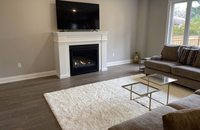 Brand new custom build luxury home