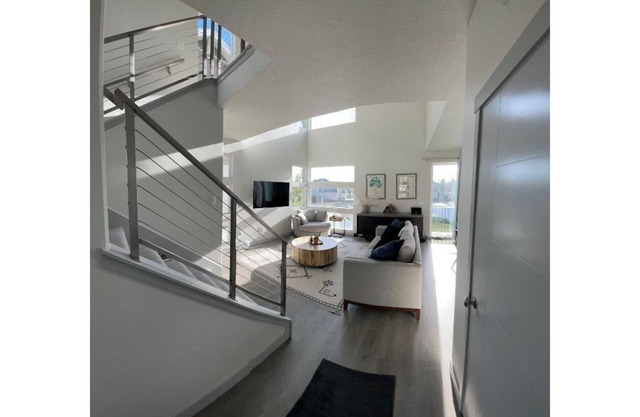 Brand New modern 3 story home with fenced in yard! Outdoor hot tub and firepit