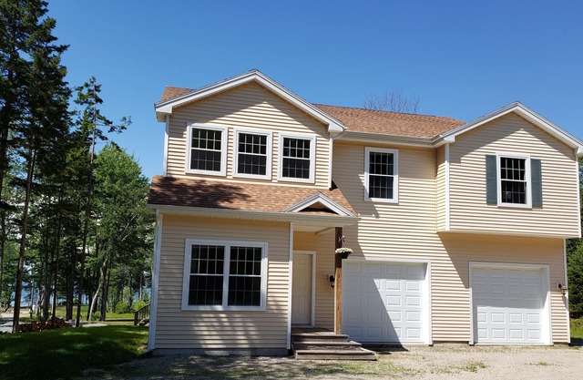 Brand New Oceanfront Home with Privacy and Spectacular Views. Romantic or Family