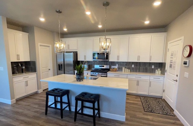 Brand New Quiet Townhome - Easy Access to Denver, Boulder and Golden