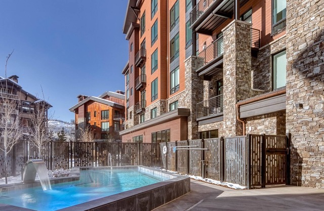 Brand New Ski-In/Out Ultra Luxe Deer Valley Condo. Ski Valet.