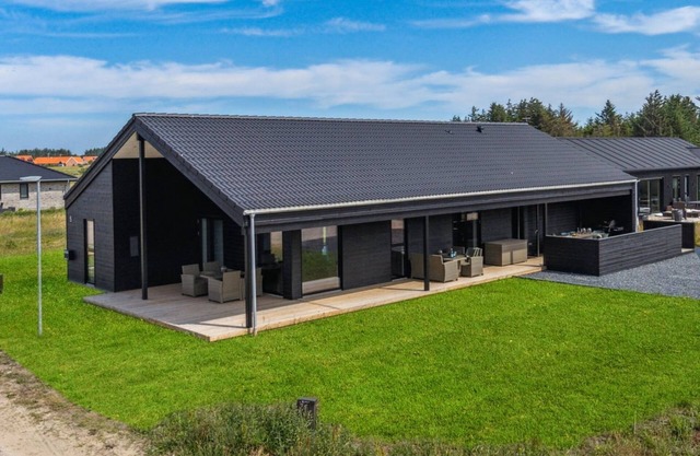 "Branko" - 950m from the sea by Interhome