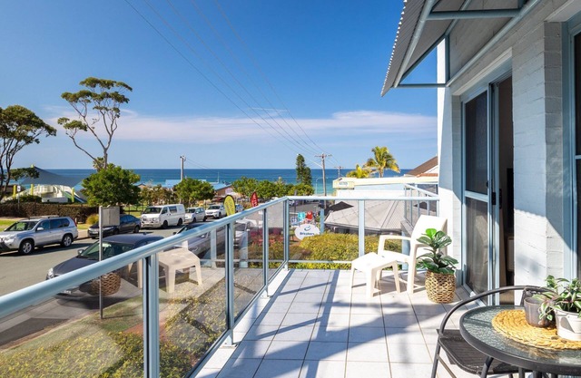 Breakers 6 - Located in the golden triangle of Beautiful Mollymook