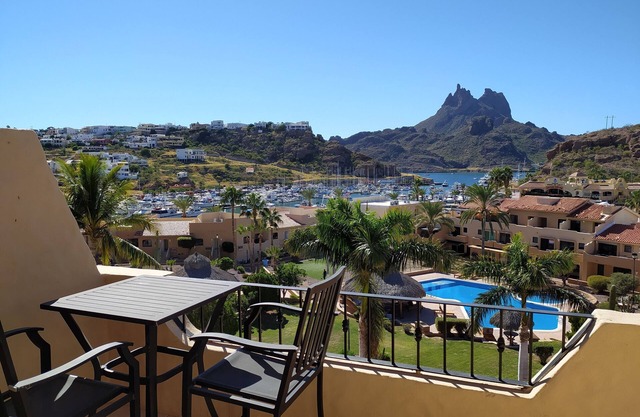 Breathtaking Views - Perfect Vacation Spot in cental location