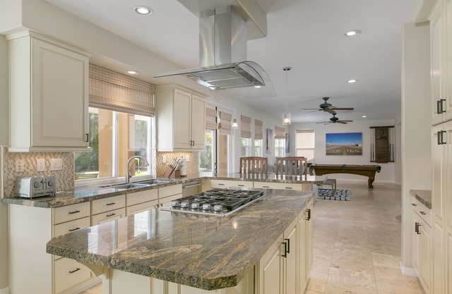 Breathtakingly beautiful and kid friendly San Diego mansion!