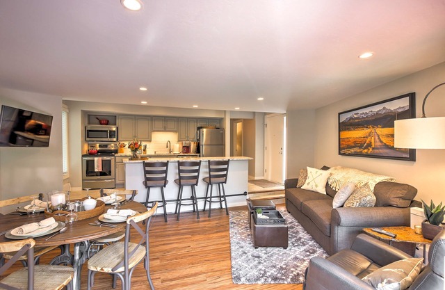 Breckenridge Condo w/Balcony: Walk to Ski Resort