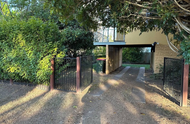 Breimba Street Apartments