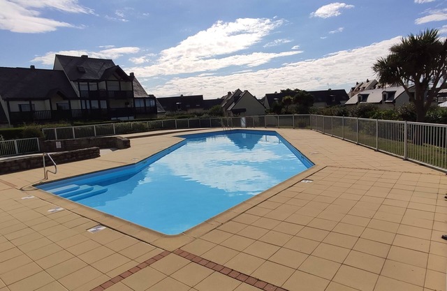Brennick, House with pool near the sea, Le Pouldu