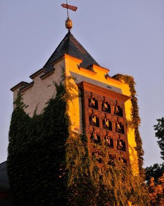 Breuer's Rüdesheimer Schloss