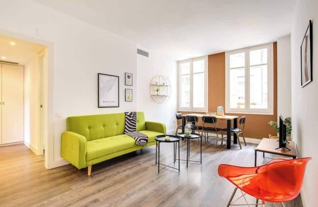 Bright 2 bedroom in the best area of Barcelona.