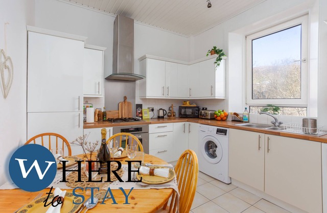 Bright 2bed Apartment in Galashiels City Centre