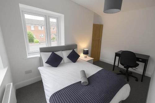 Bright 3-Bedroom Home Near Cribbs Causeway, Bristo