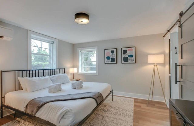 Bright And Airy-Historic Franklin Quadplex