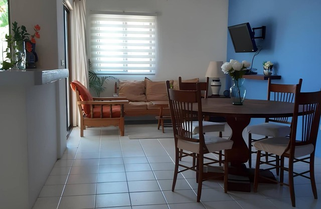 Bright and Cozy Apartment in Quiet San Jose del Cabo area for Families & Friends