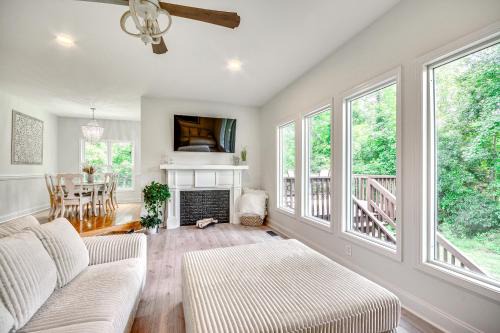 Bright and Elegant Home in High Point with Deck!