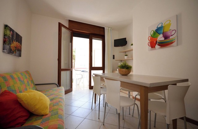 Bright And Inviting Apartment with Balcony in Bibione Pineda