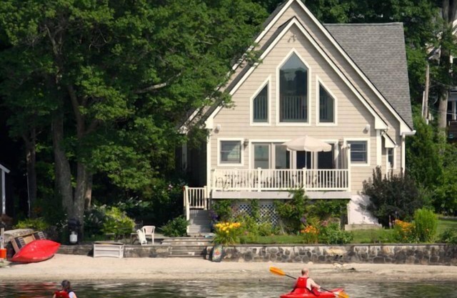 Bright and Sunny Direct Waterfront with Private Sandy Beach -