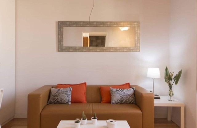 Bright apartment in Puerta del Angel