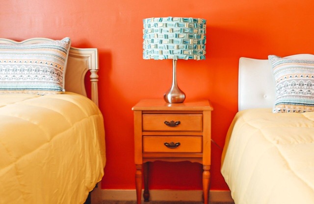 Bright Beautiful beach theme home walking distance to Lake Michigan & downtown!