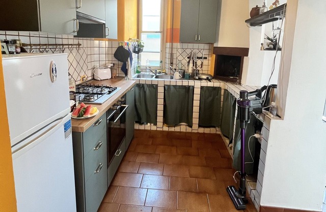 Bright & Colourful Flat only 5 minutes from the sea