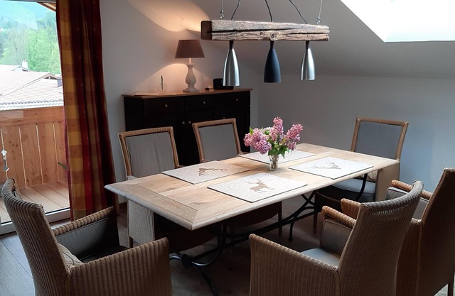 Bright, comfortable and tastefully furnished DG apartment with south-facing balcony