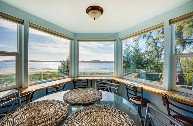 Bright Coos Bay Getaway: Water Views, Garden!