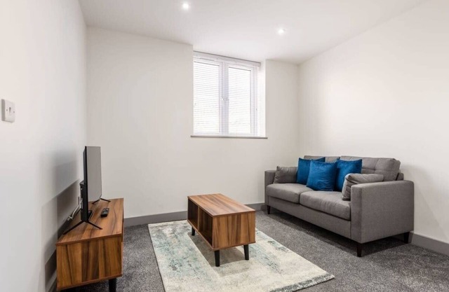 Bright & Cosy Apartment in Leeds! Free Parking