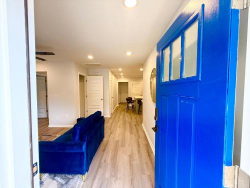 Bright, Cozy & Convenient - Minutes from UAB, Airport and Downtown Fun!