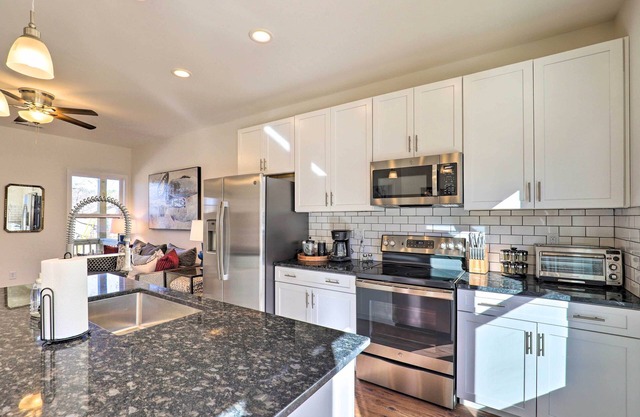 Bright & Inviting Home by Biltmore Village w/Deck