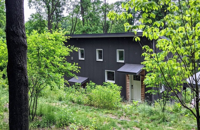 Bright/modern escape : nestled in the forest, walk to the village & train