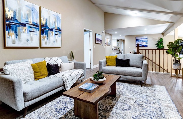 BRIGHT ❤️SPACIOUS ❤️NEWLY RENOVATED ❤️CLEAN ❤️COZY ❤️FAMILY HOME ❤️NEAR SFO