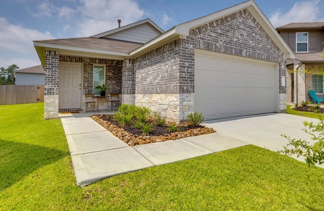 Bright Spring Vacation Rental w/ Yard & Patio!
