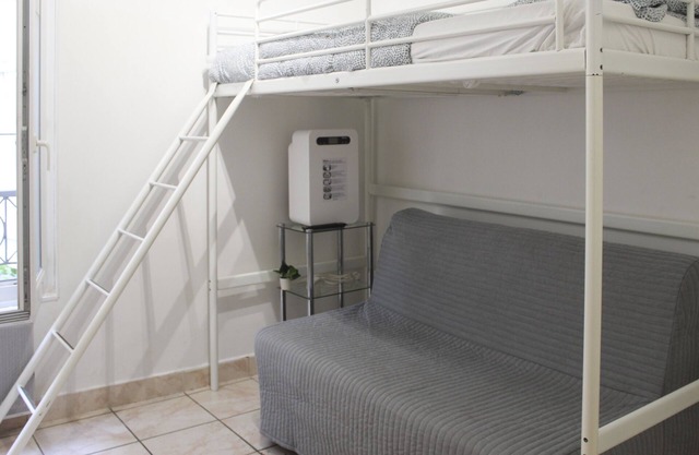 Bright studio located near Paris