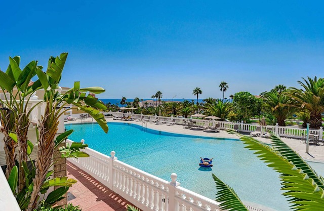 Brilliant Veril del Duque 2 bedrooms apartment