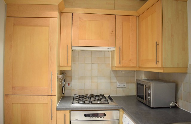 Brilliantly Located 1BD Riverside Flat by St Pauls