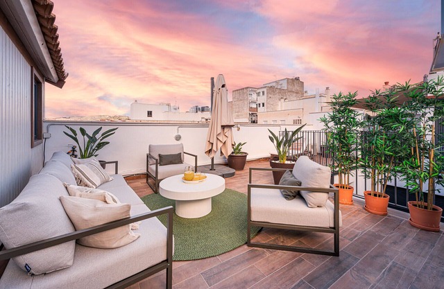 Brisa - Holiday apartment in Malaga City