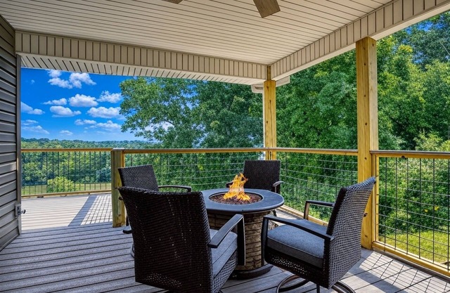 Broadview, River, Golf Course, Games, free Attraction Tickets!