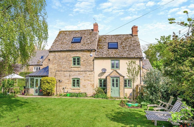 Brookend Cottage - UK49705