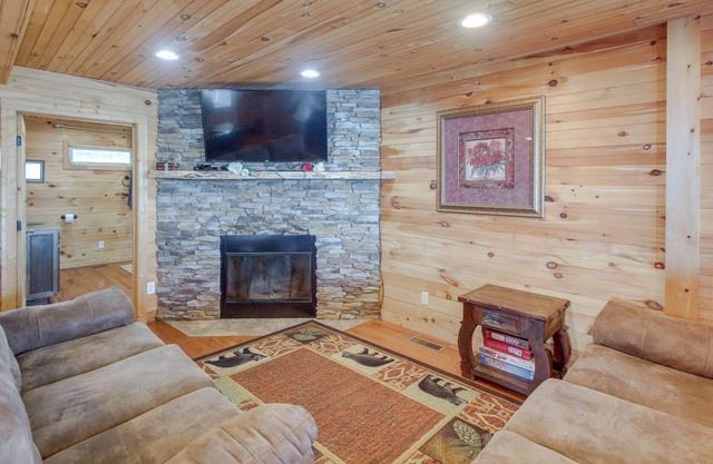 Bryant Vacation Rental w/ Balcony & Scenic Views!