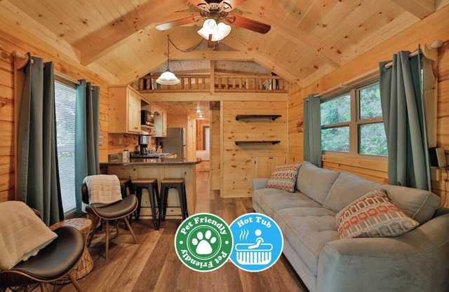 Bryce Cabin | Lookout Mtn. Tiny Home w/Swim Spa