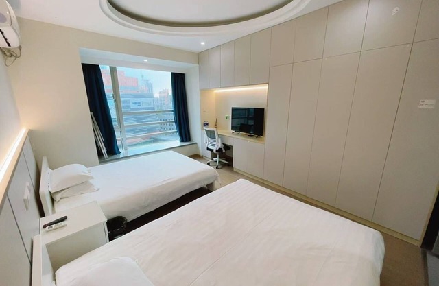 Bs Service Apartment Hotel