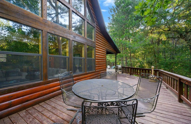 Bucky's Blind perfect cabin to relax and enjoy nature