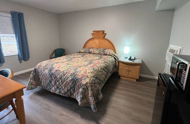 Budget friendly room in Bridgman, MI