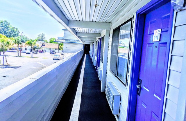 Budget Inn Motel