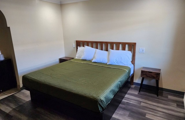 Budget Inn