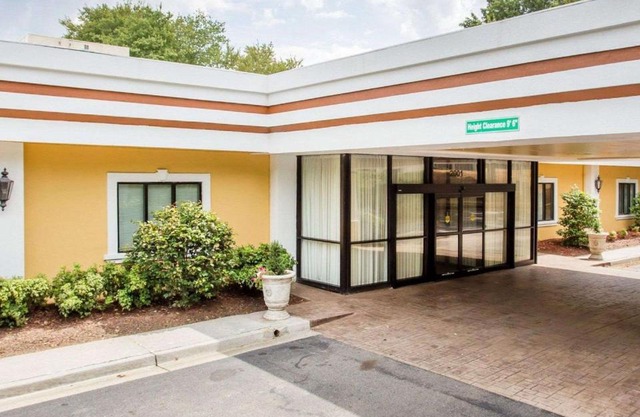 Budgetel Inn & Suites Atlanta