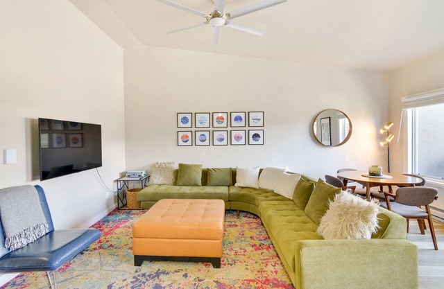 Buena Vista Condo ~ 11 Mi to Cottonwood Lake!