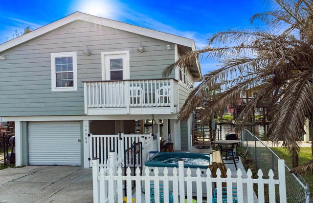 Bungalow by the Bay
