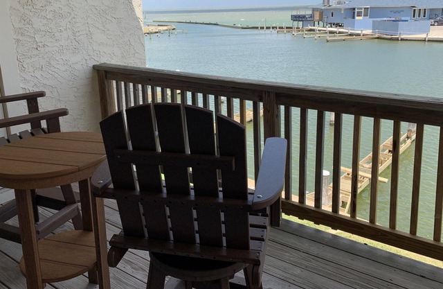 Bungalow on the Bay!